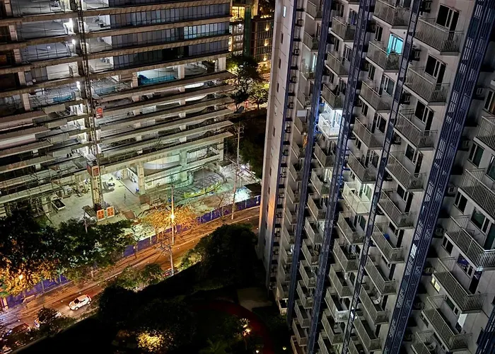Comfy Cozy Staycation Apartment Manila